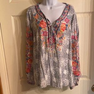 Savanna Jane Gray Floral Embroidered Blouse